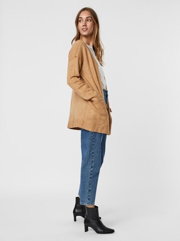 VERO MODA Strickjacke 'LUCI' in Braun