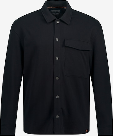 STHUGE Comfort fit Button Up Shirt in Black: front