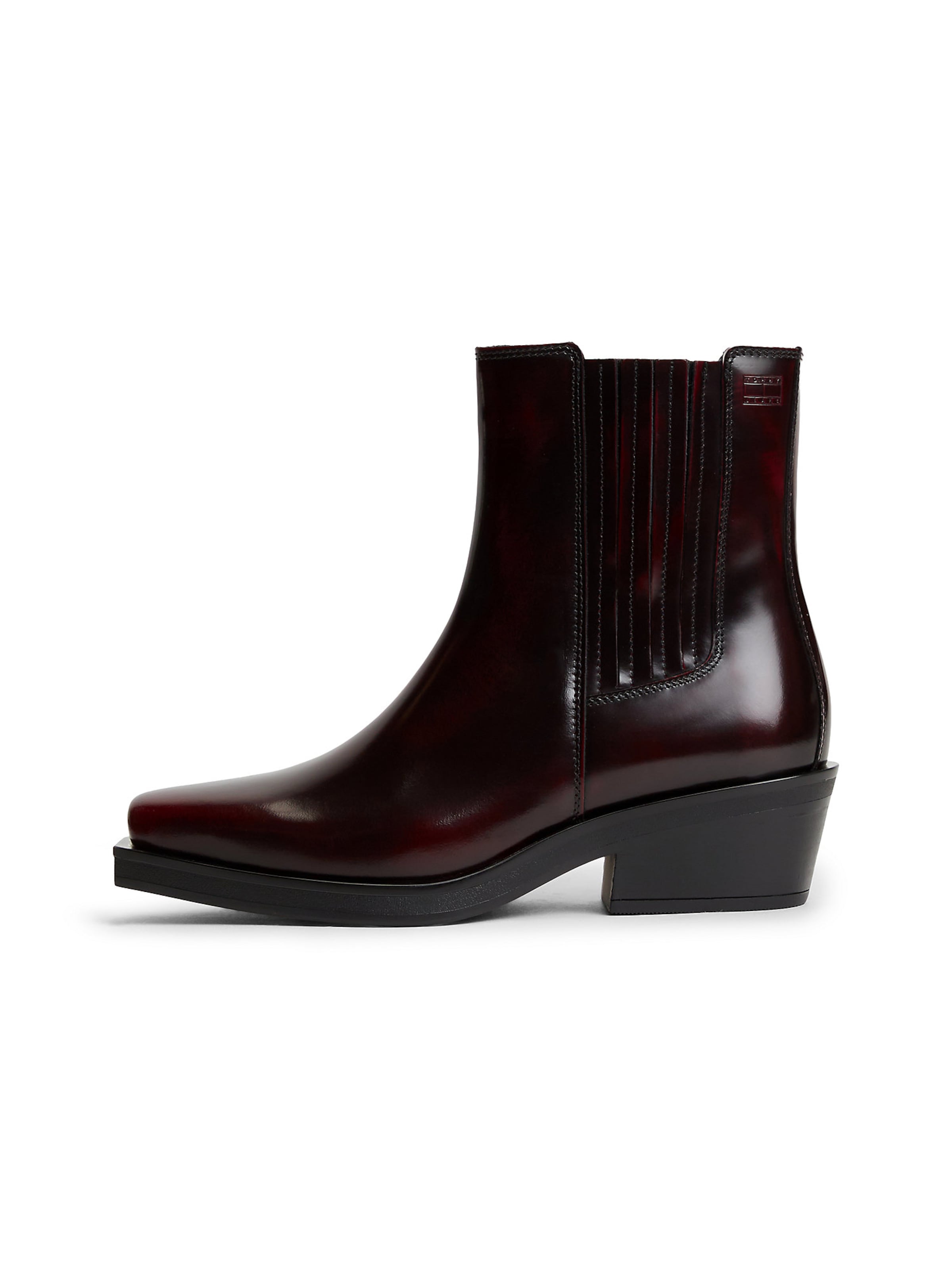 Tommy Jeans Lace-up boot in Brown: front