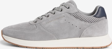Baskets basses 'Newport' TOMMY HILFIGER en gris : devant