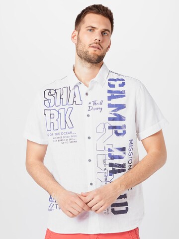 CAMP DAVID Regular fit Button Up Shirt in White: front