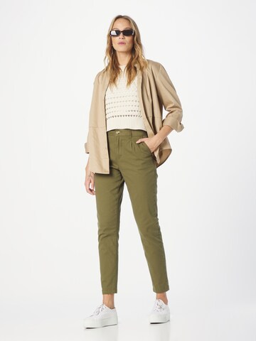 NEW LOOK Regular Pleated Jeans in Green