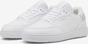 Baskets basses 'Doublecourt' PUMA en blanc