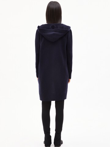 ARMEDANGELS Strickjacke ' WANDAA ' in Blau