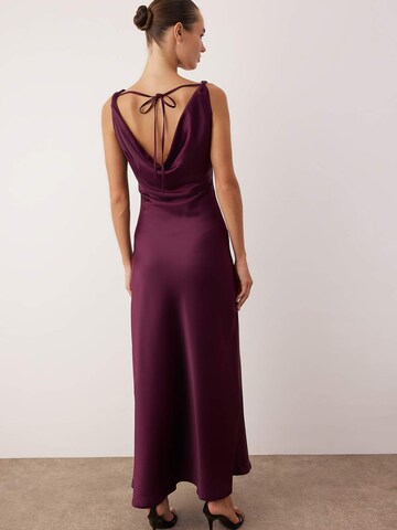 Robe de soirée Trendyol en violet