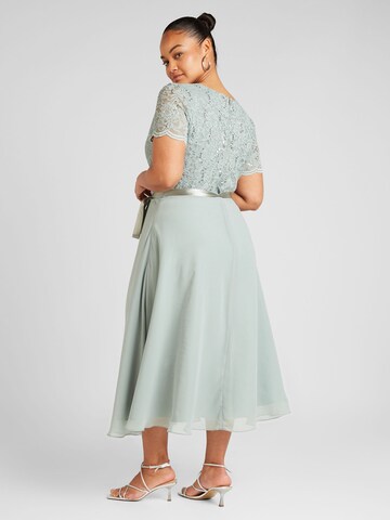 Robe de cocktail SWING Curve en vert