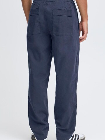 !Solid Regular Chino ' SDLIAM PLEAT ELAST. ' in Blauw