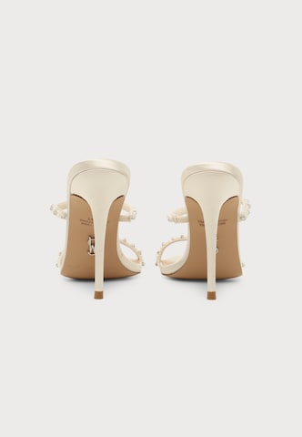 Saboți 'Bethani' de la STEVE MADDEN pe bej