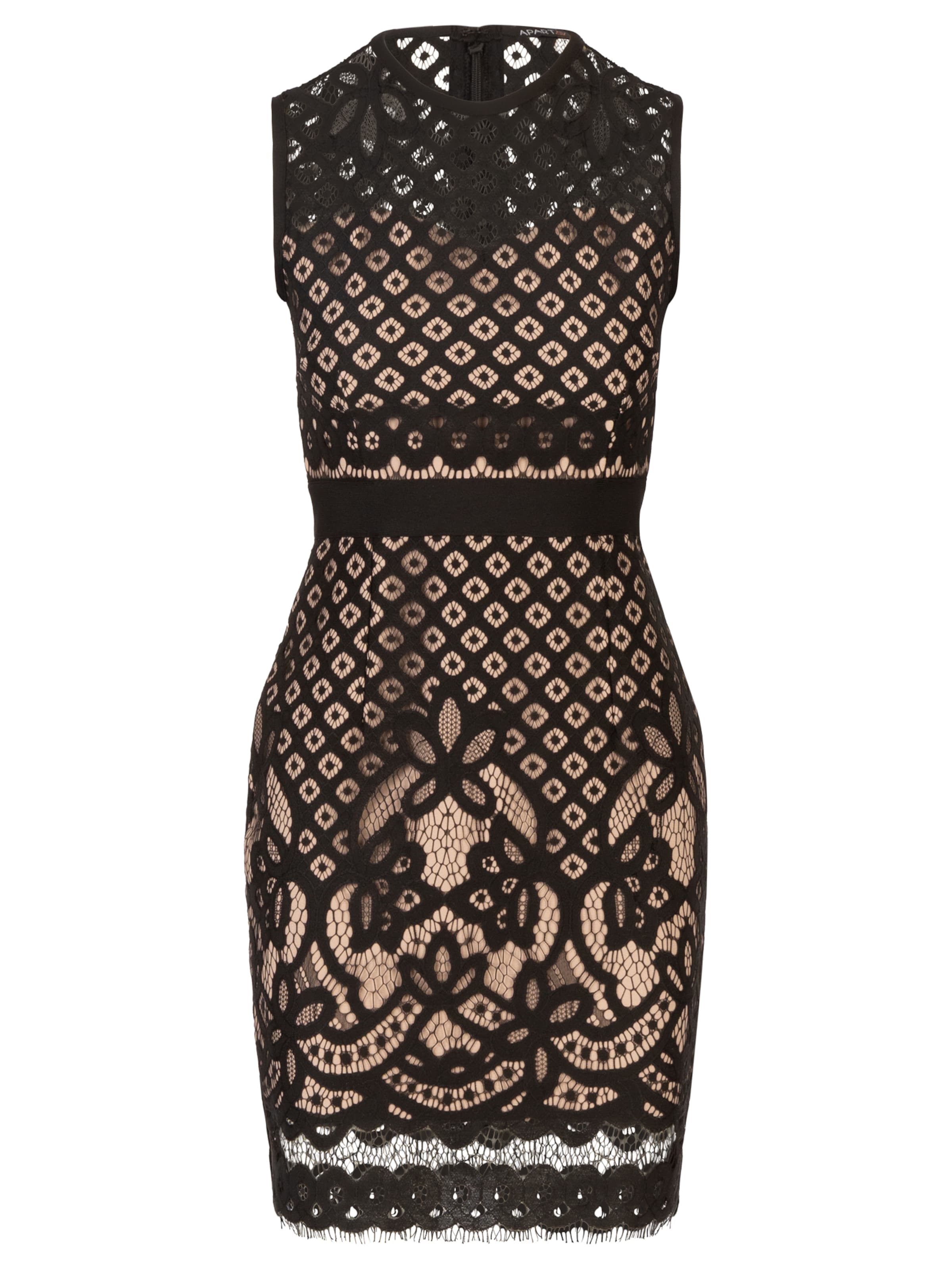 APART Cocktailmekko värissä musta: etupuoli