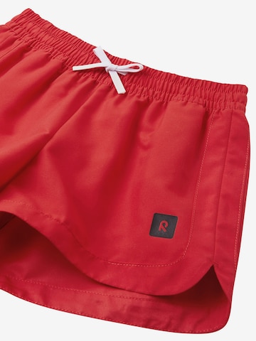 Reima Badeshorts in Rot