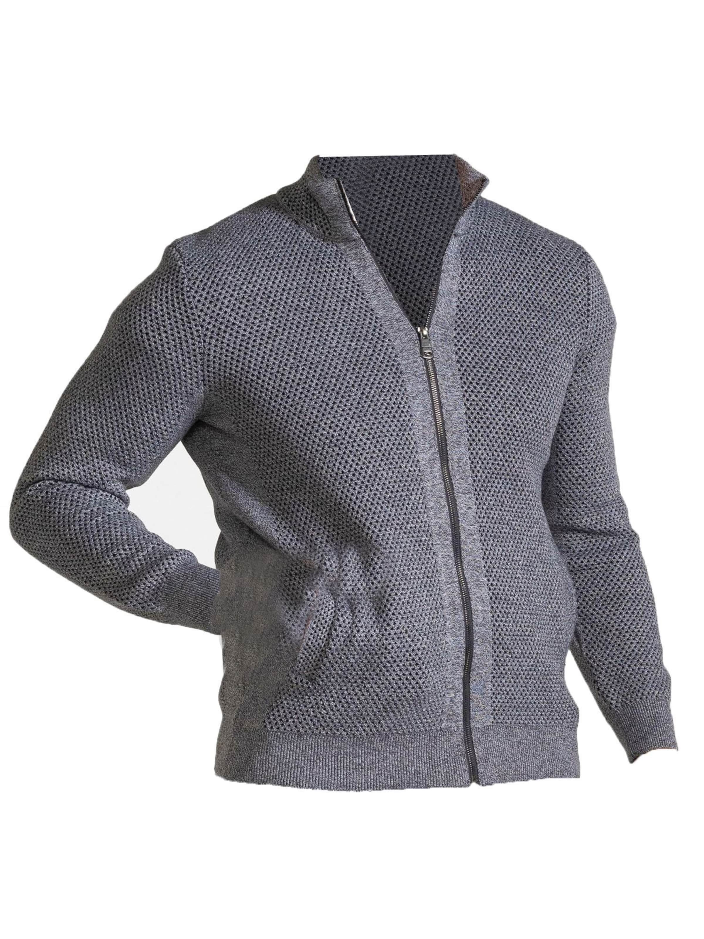 Jacey Quinn Knit cardigan in Grey: front