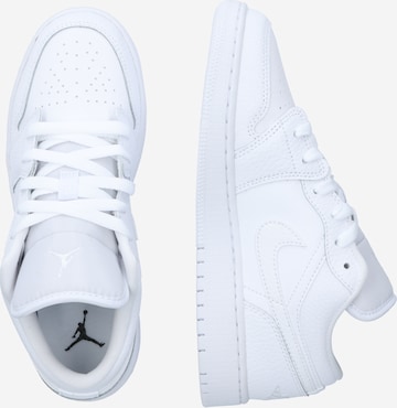 Jordan Tennarit 'Air Jordan 1' värissä valkoinen