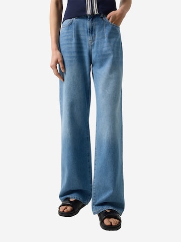 BOGNER Regular Jeans 'Dina' in Blau: Vorderseite