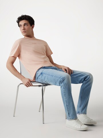 GUESS T-Shirt in Pink