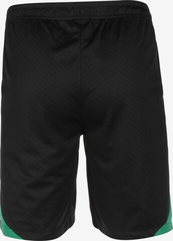 Regular Pantalon de sport NIKE en noir