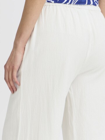 Wide Leg Pantalon 'Frabell' Fransa en blanc