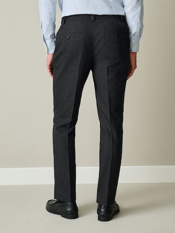 Next - regular Pantalón de pinzas en gris
