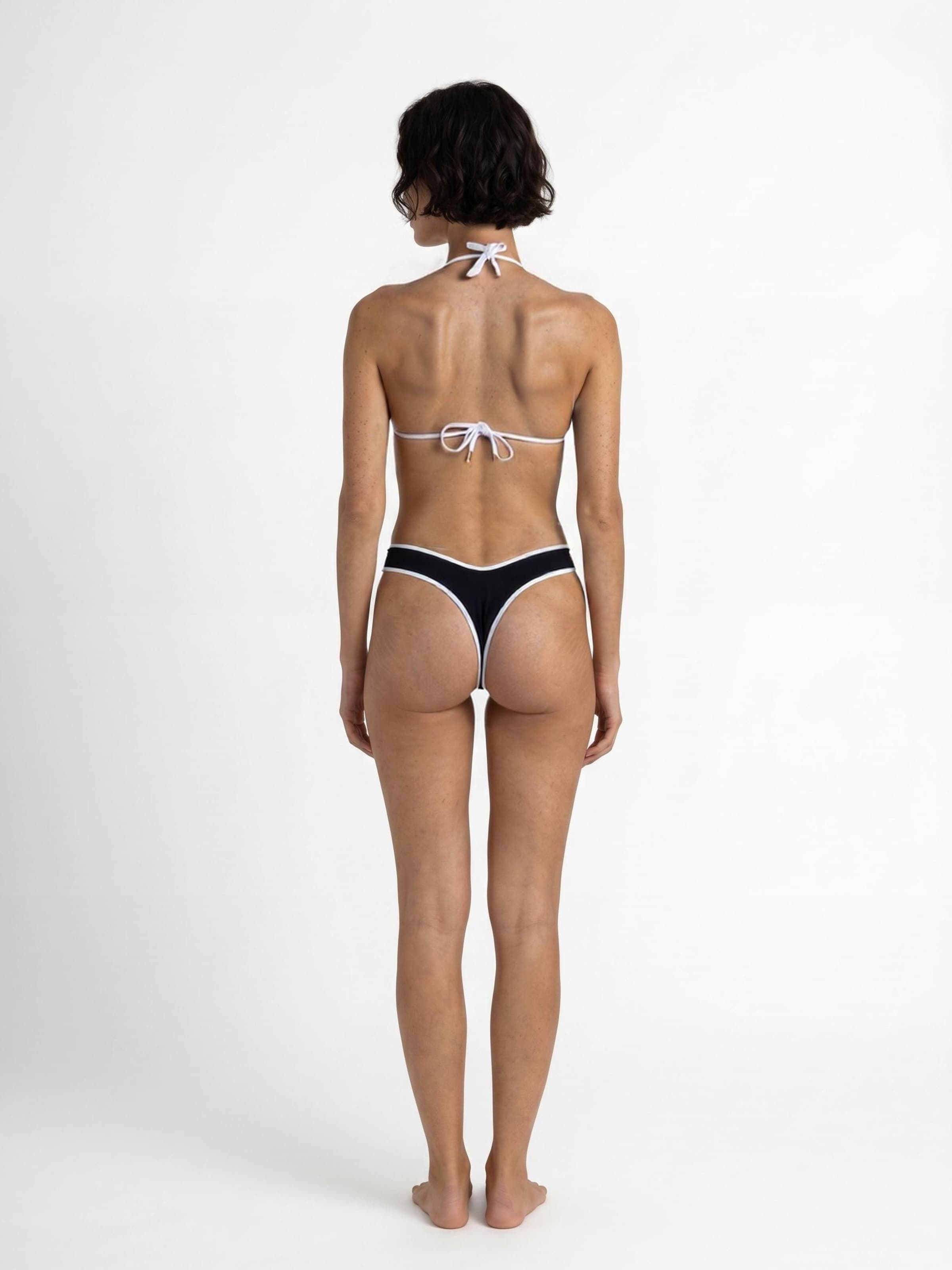 Triangolo Bikini 'Bikini Triangolo Contrast Black & White' di Flavia Valentini in nero