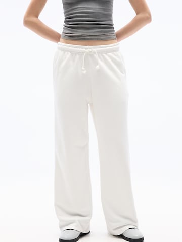 Wide Leg Pantalon Pull&Bear en gris : devant