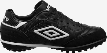Chaussure de foot UMBRO en noir