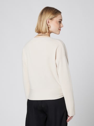 Guido Maria Kretschmer Women Sweater 'Theres ' in White: back
