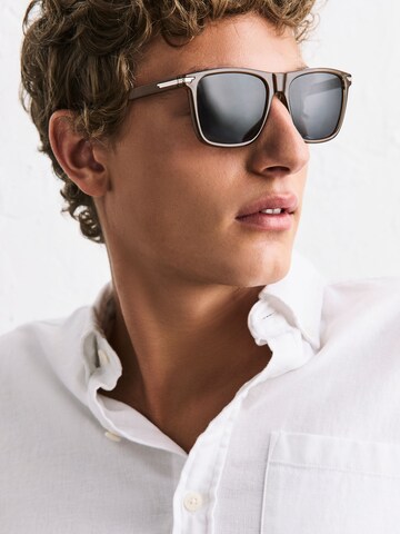 Next Zonnebril in Bruin: voorkant