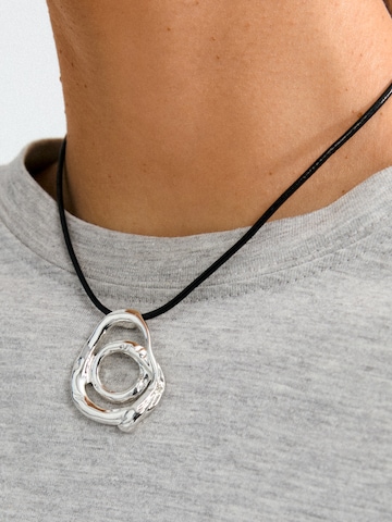 Pilgrim Ketju 'Unfold' värissä hopea: etupuoli