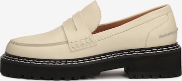 Kazar Studio Classic Flats in Beige: front