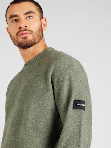 Pull-over Calvin Klein en vert