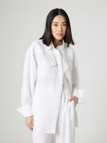 RÆRE by Lorena Rae Blouse 'May' in White: front