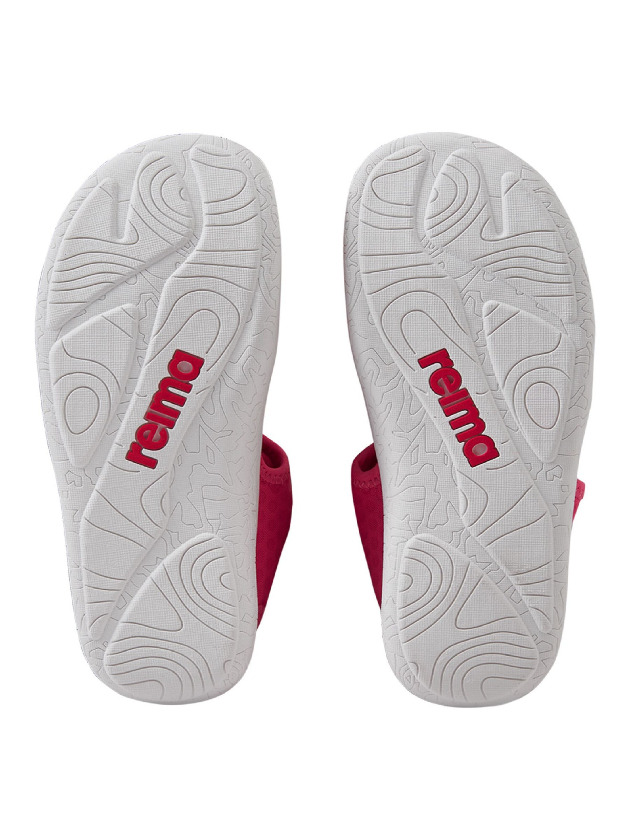 Chaussures ouvertes Reima en rose