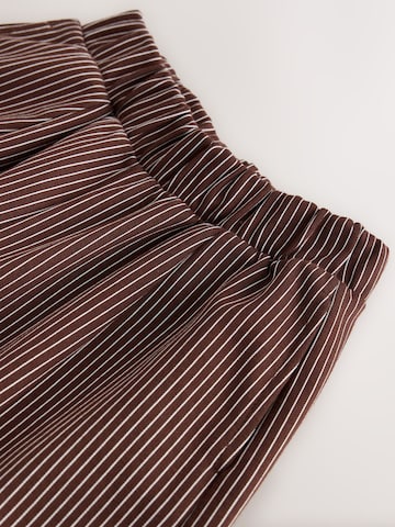 Barrel Pantaloni di Next in marrone