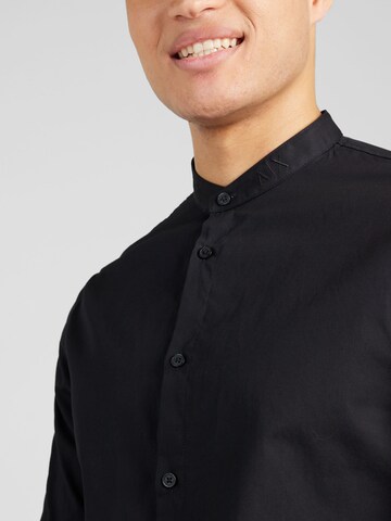 ARMANI EXCHANGE - Ajuste estrecho Camisa en negro