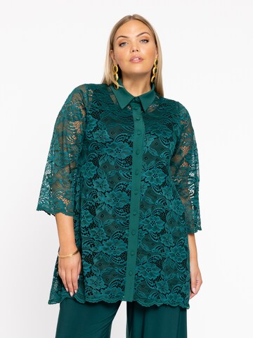 Yoek Blouse in Groen: voorkant