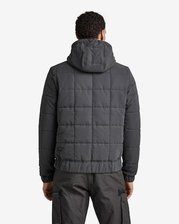 G-Star RAW - Casaco de inverno em cinzento