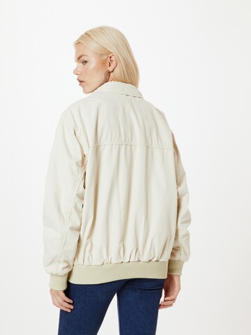 TOPSHOP Between-Season Jacket in Beige