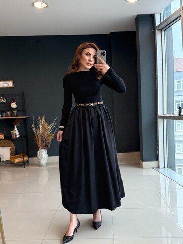 JANE's Kleid‌‌‌‌‌‌‌‌ in Schwarz: Vorderseite