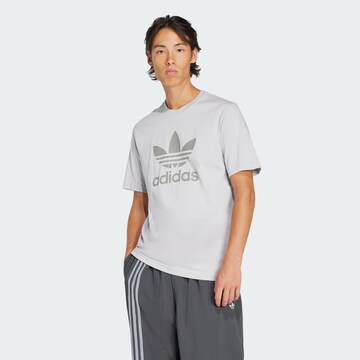 ADIDAS ORIGINALS Футболка 'Adicolor Trefoil' в Серый: спереди