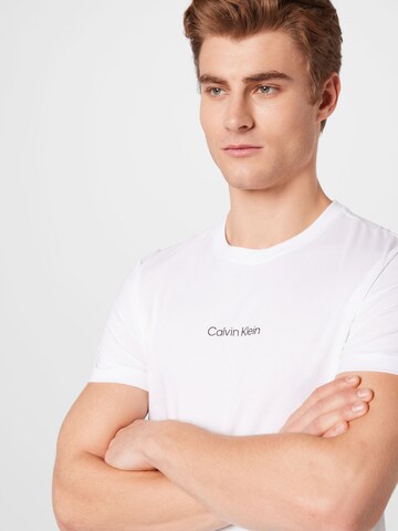 Calvin Klein - Camisa em branco