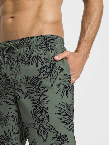 bonprix Zwemshorts in Groen