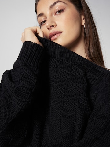 A LOT LESS Sweater 'Doro' in Black