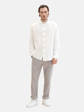 Coupe regular Chemise TOM TAILOR en blanc