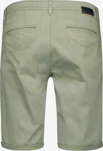 No Excess Regular Chino in Groen