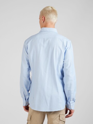 Coupe regular Chemise BURTON MENSWEAR LONDON en bleu