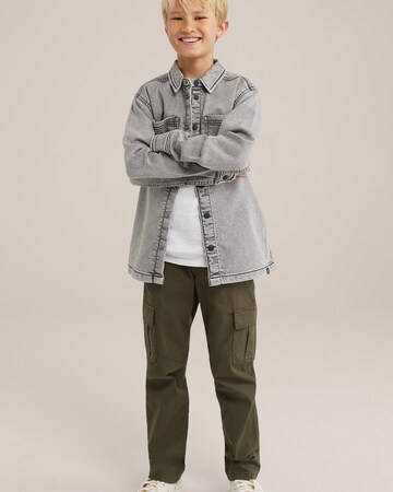 WE Fashion - Ajuste regular Camisa en gris