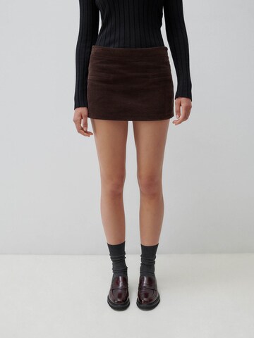 ABOUT YOU x Marie von Behrens - Falda 'Jessa' en marrón: frente