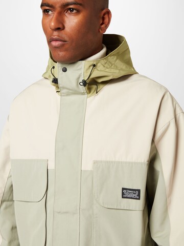 LEVI'S ® Tussenjas 'Bartlett Utility Jacket' in Groen