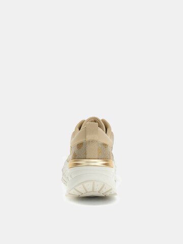 GUESS Sneakers 'Runit 4G' in Gold