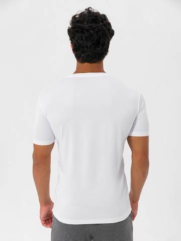 MOROTAI Funksjonsskjorte i hvit