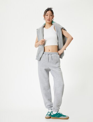 Koton Tapered Broek in Grijs